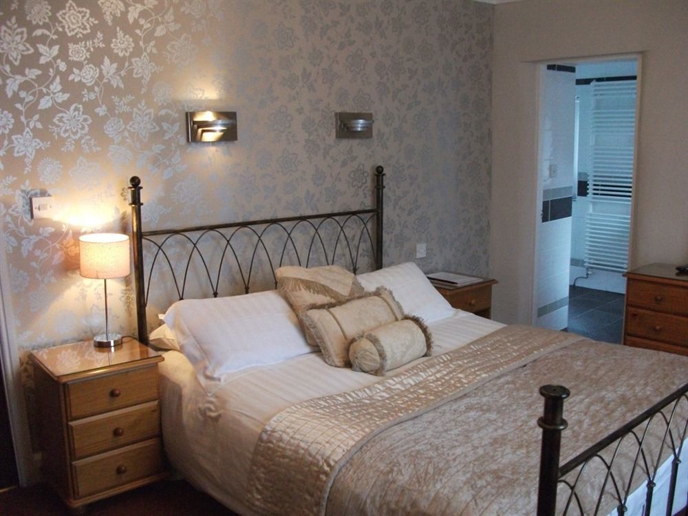 Cambridge House (Adults Only) Hotel Windermere Bagian luar foto