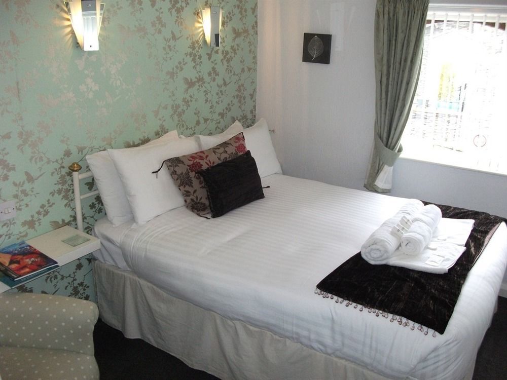 Cambridge House (Adults Only) Hotel Windermere Bagian luar foto